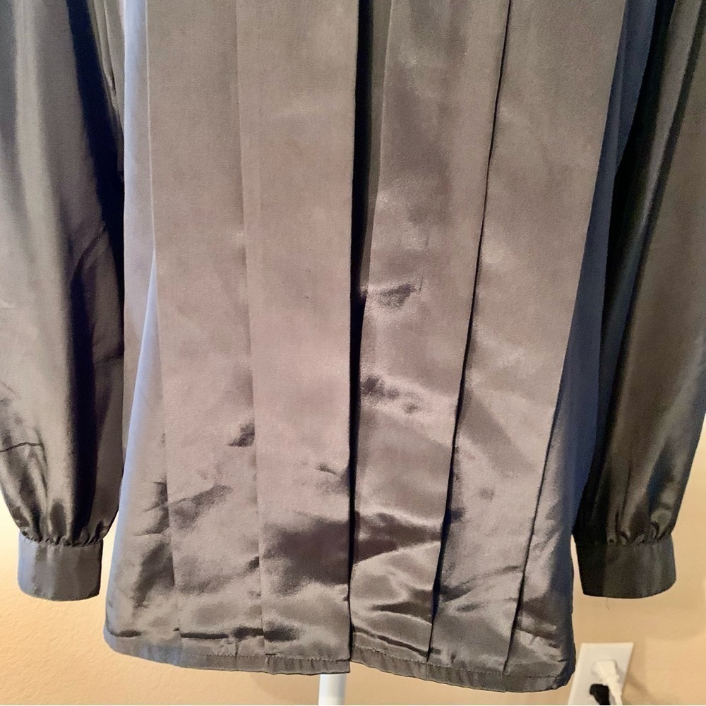 Vintage Blouse Size 8 Susan Hutton Black Satin White Buttons Long Sleeve Classy - Picture 13 of 16